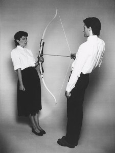 Rest Energy, Marina Abramovic y Ulay, 1980 