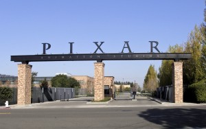 Entrada de los actuales estudios de la compañía. 